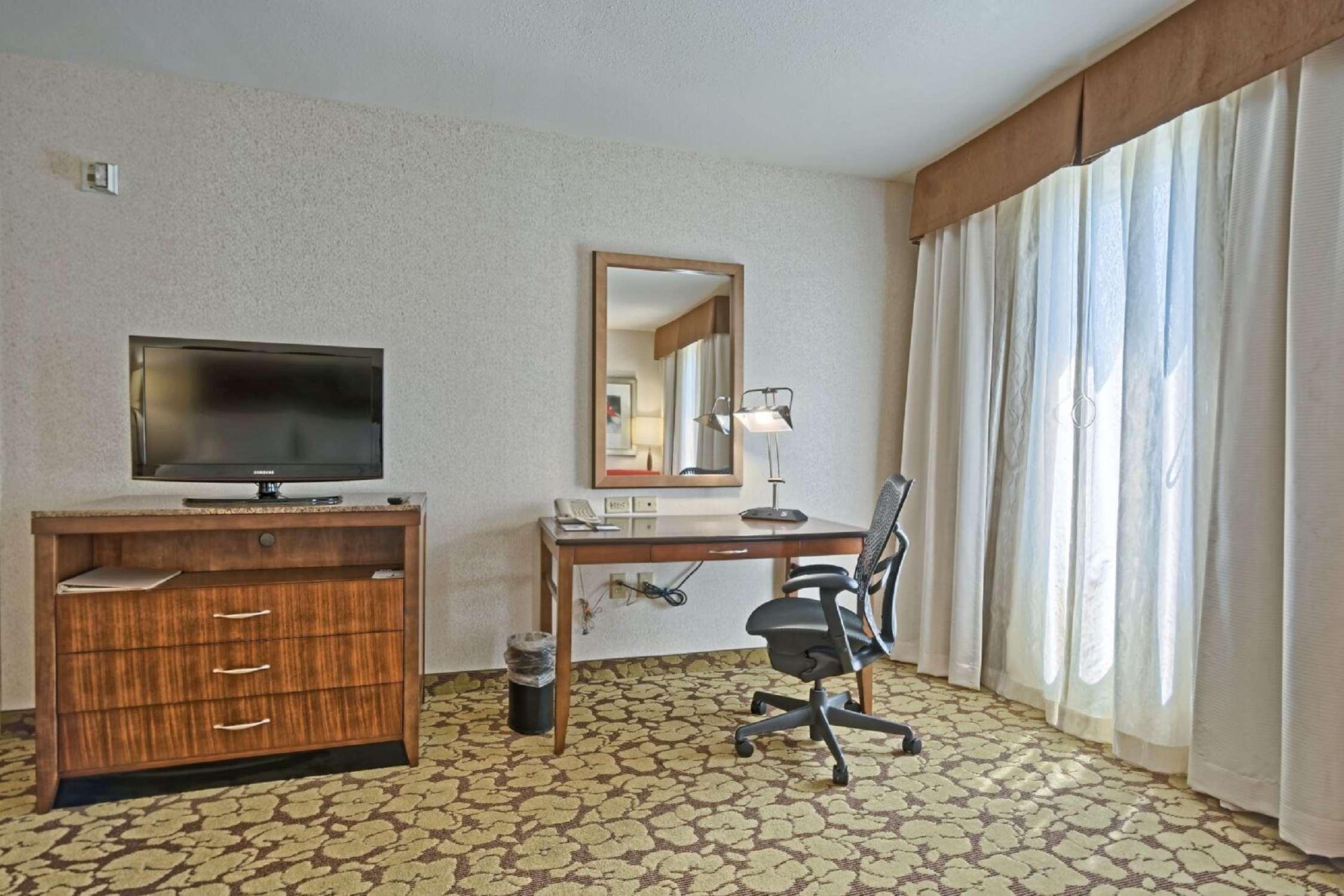 Hilton Garden Inn By Hilton Маунт-Лорел Экстерьер фото