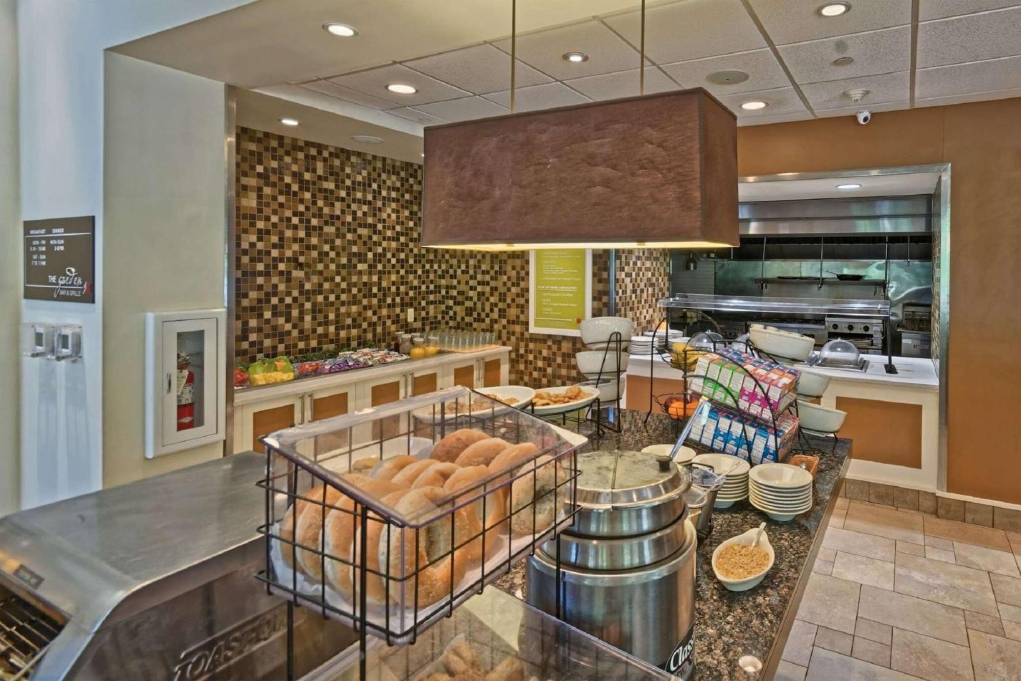 Hilton Garden Inn By Hilton Маунт-Лорел Экстерьер фото